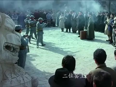 西街吃瓜群众事件视频完整版,揭秘视频完整版背后的真相与争议