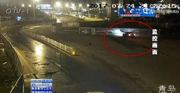 吃瓜司机看热闹被撞视频,意外成焦点