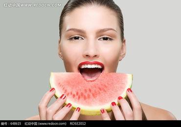 美国吃瓜美女图片视频网站,揭秘网络红人聚集地