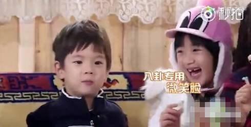 小黄吃瓜搞笑视频大全免费观看,笑料横生！小黄吃瓜搞笑视频大全免费畅享